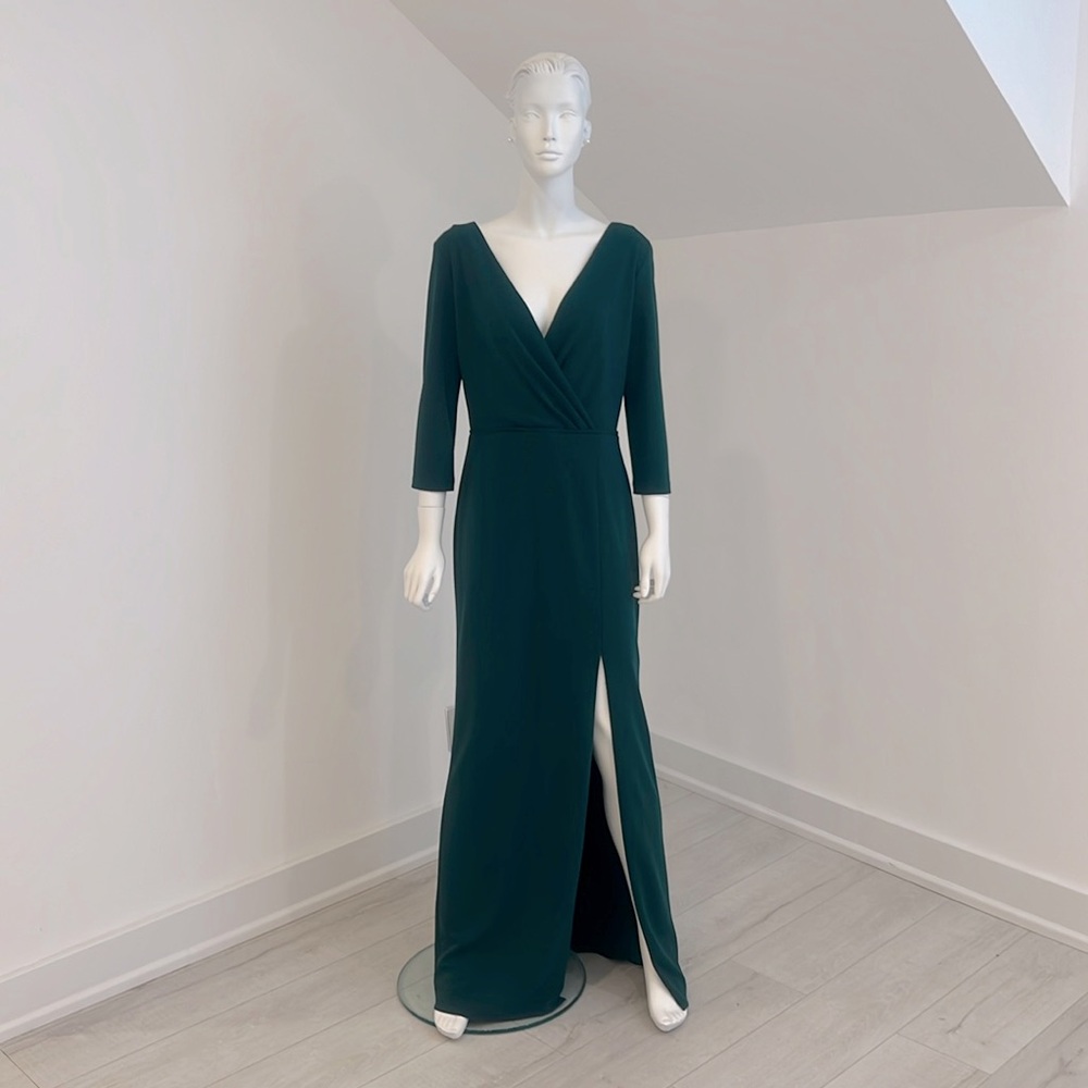 NWT SAMPLE SALE AfterSix 6797 size M (10-12) Hunter Green Stretch Crepe Pristine